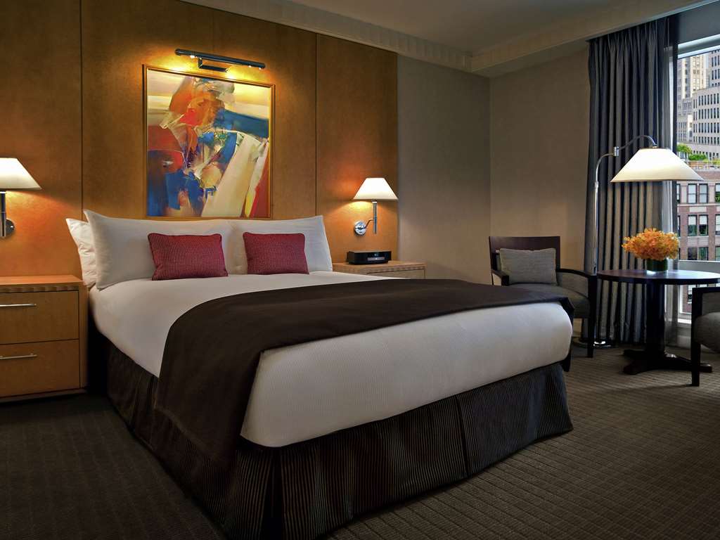  (Guest room)