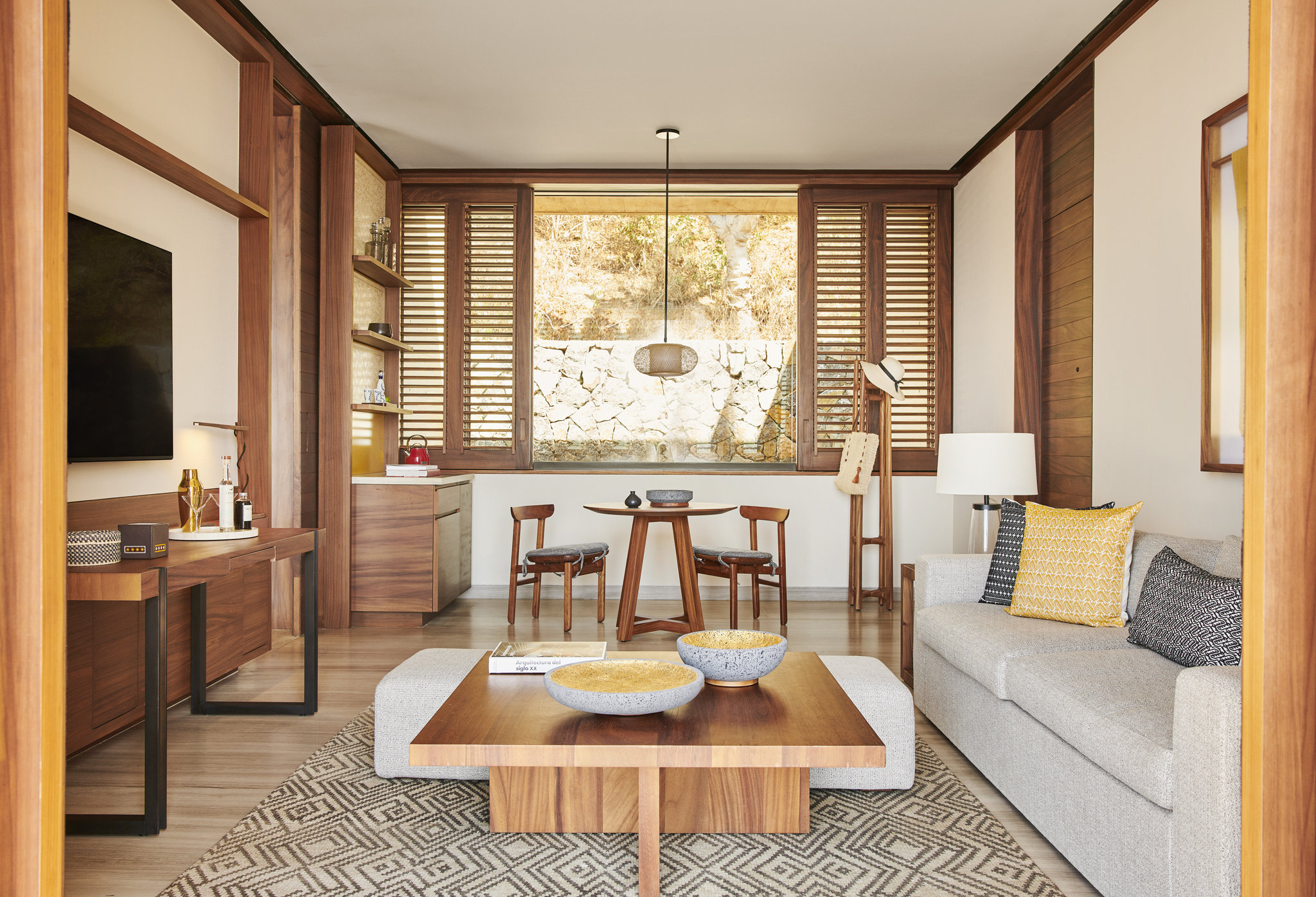 Cliffside One-Bedroom Suite with Infinity Pool