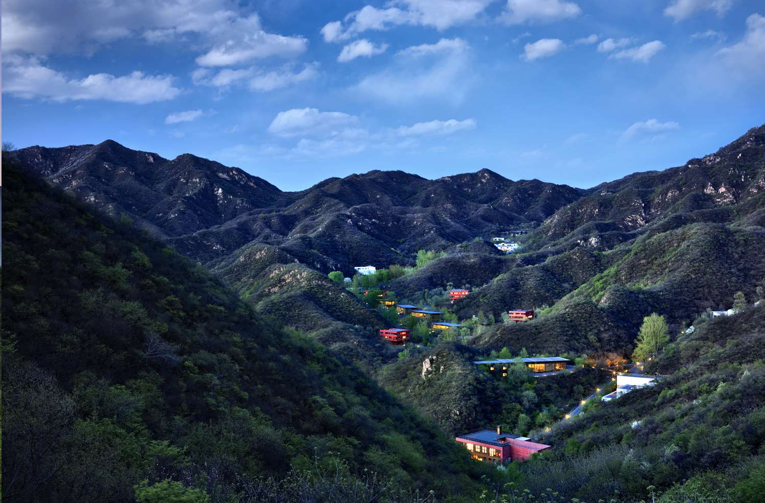 长城脚下的公社 Commune By The Great Wall