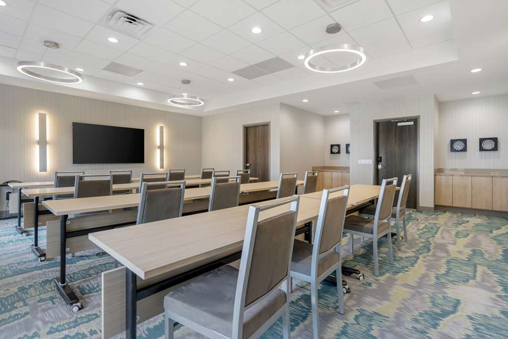  (Meeting room)