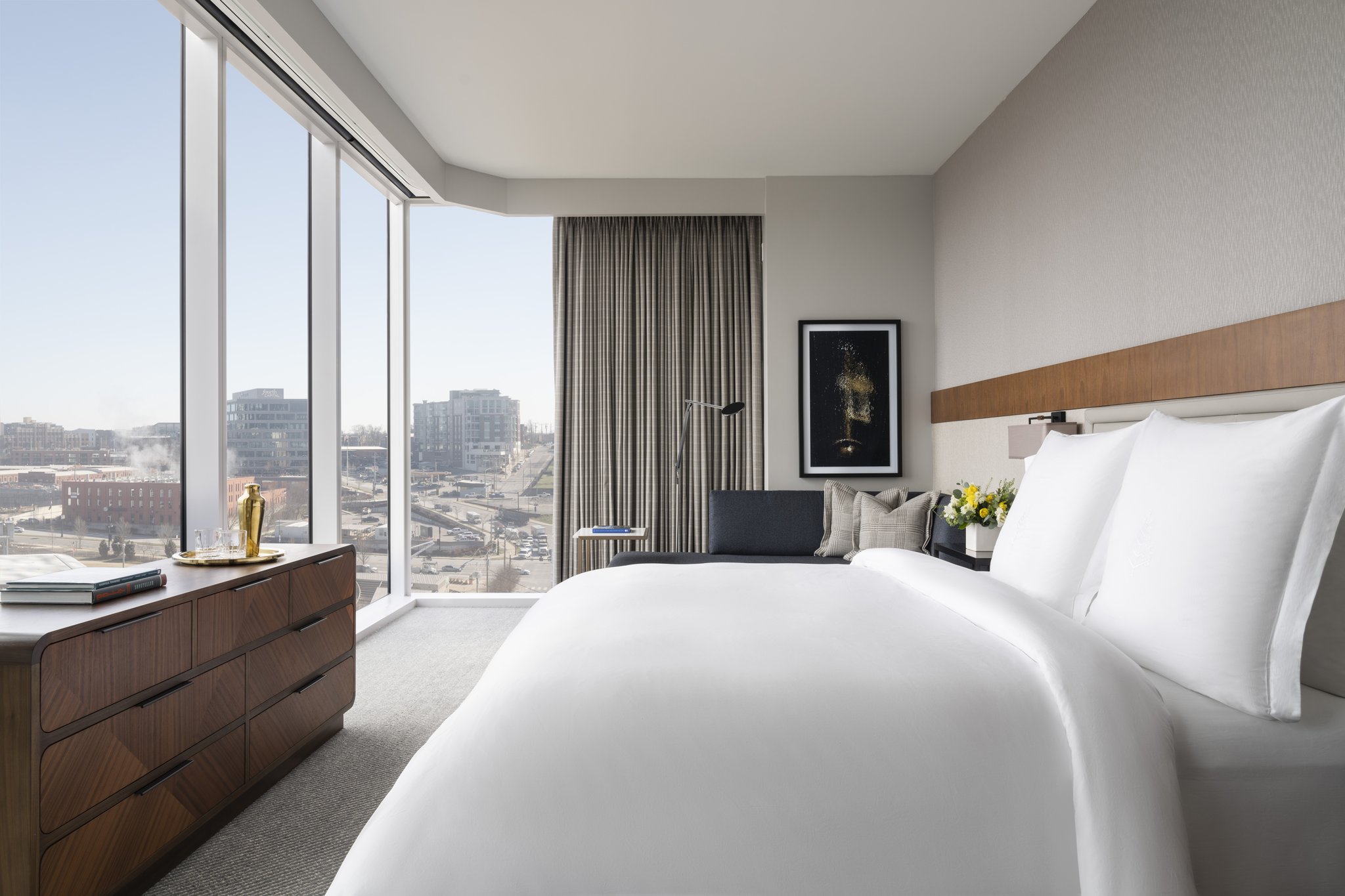 Premier One-Bedroom Suite – King