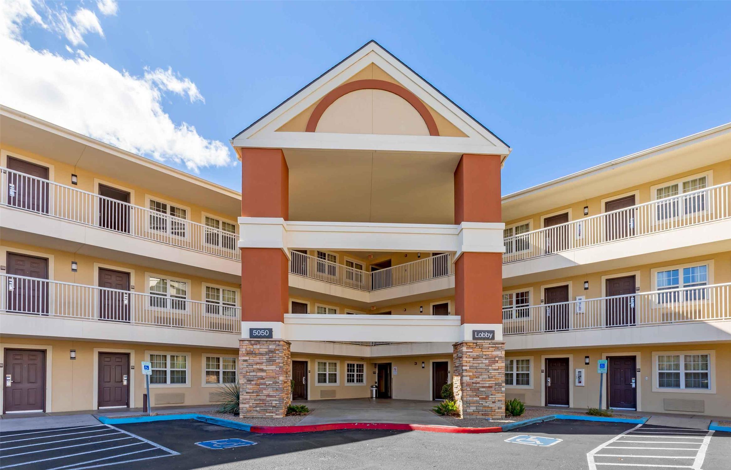 Extended Stay America Suites - Tucson - Grant Road photo 1