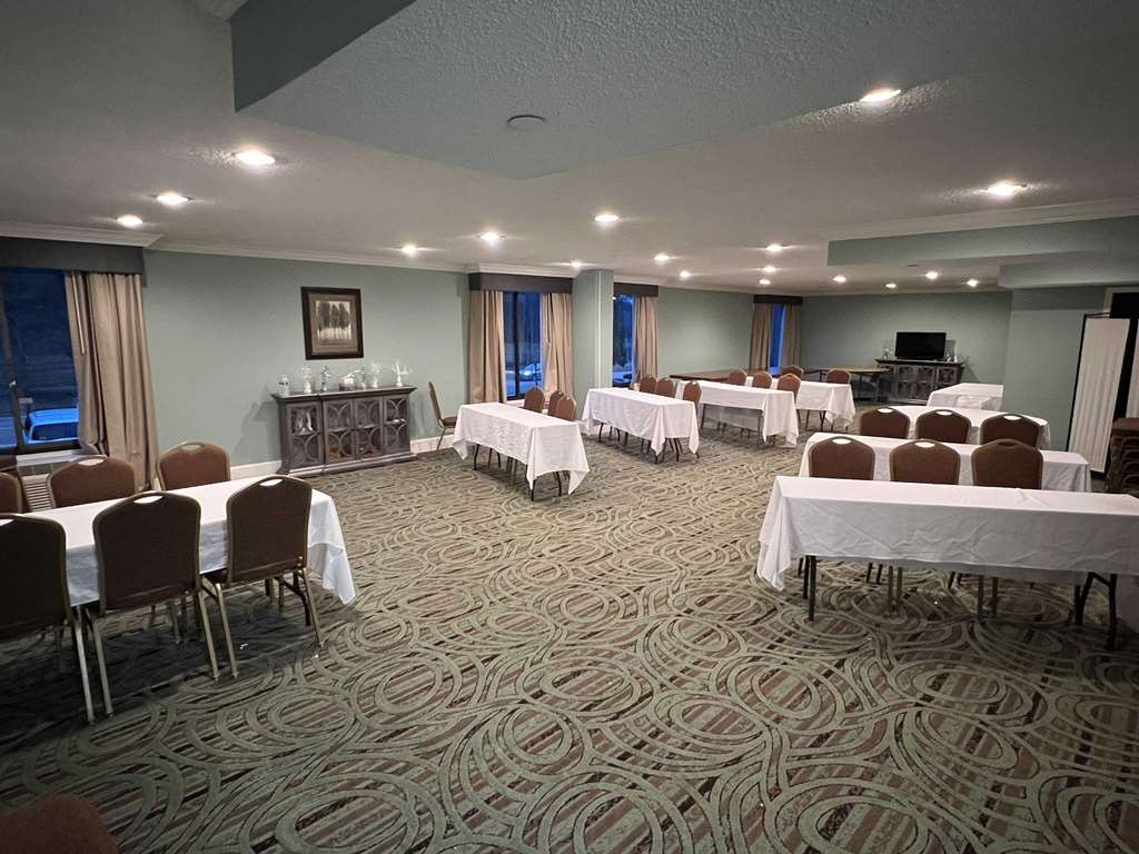  (Meeting room)