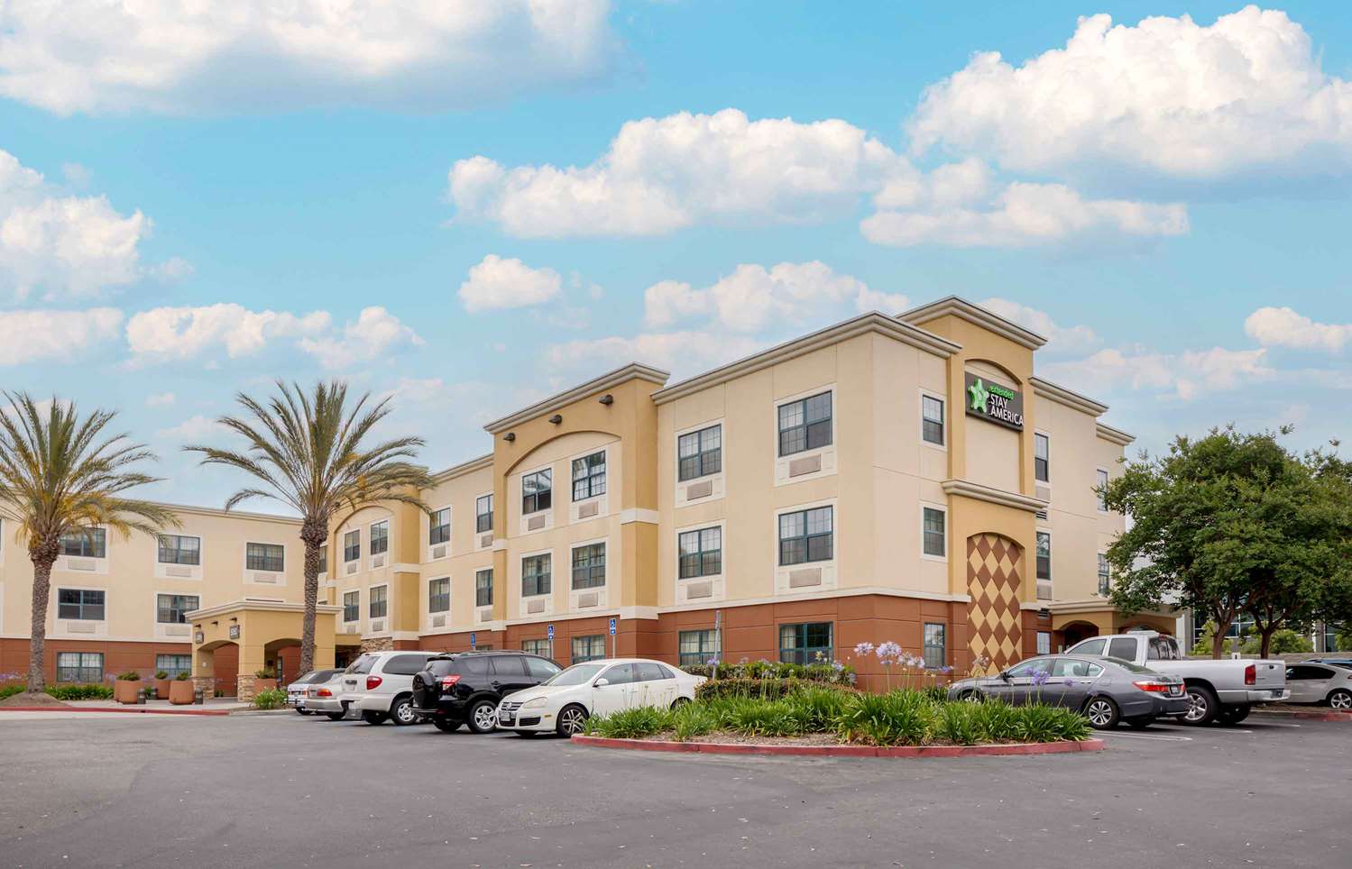 Extended Stay America Suites - Orange County - Huntington Beach photo 1