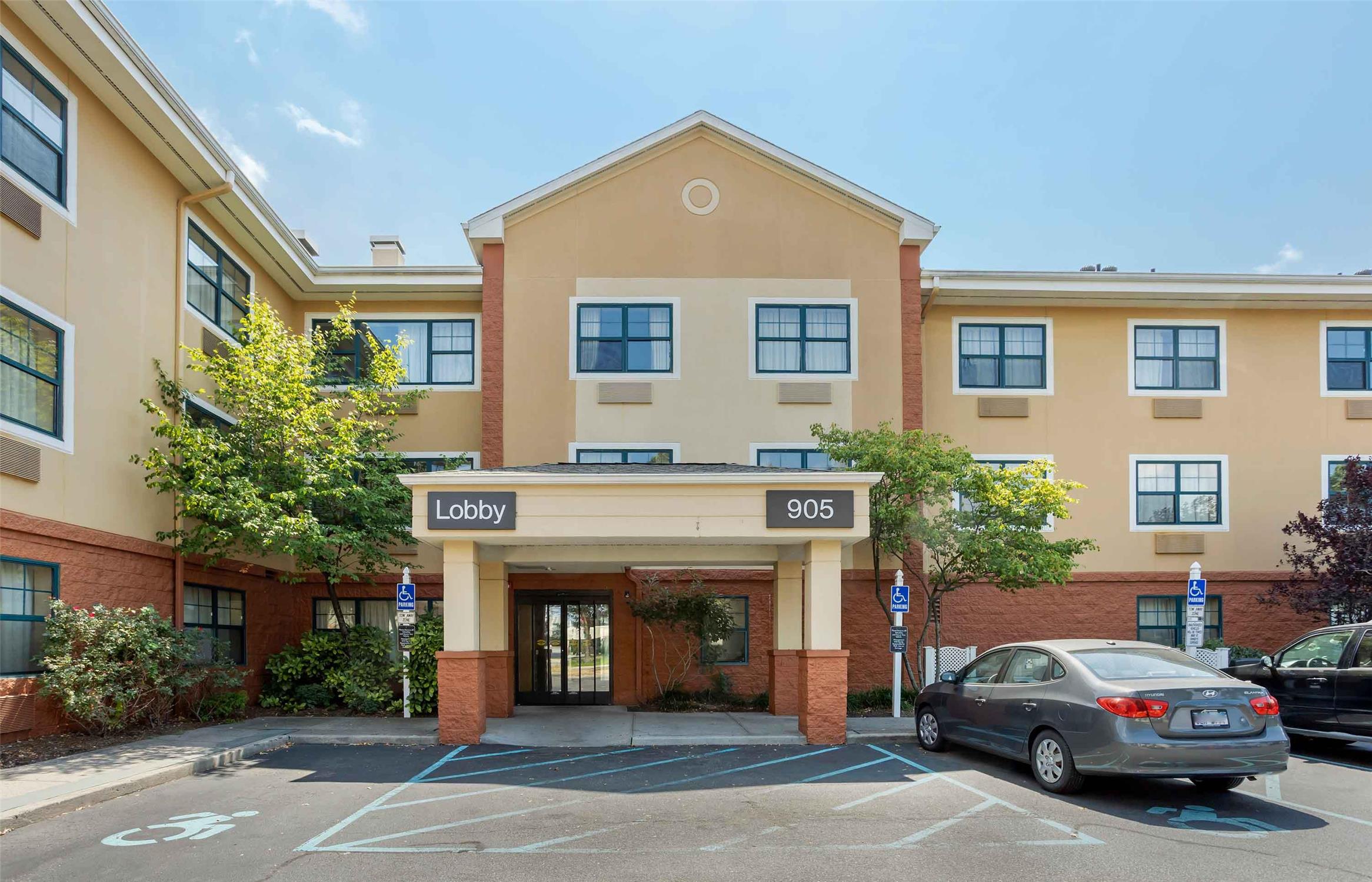 Extended Stay America Suites - Long Island - Bethpage photo 1