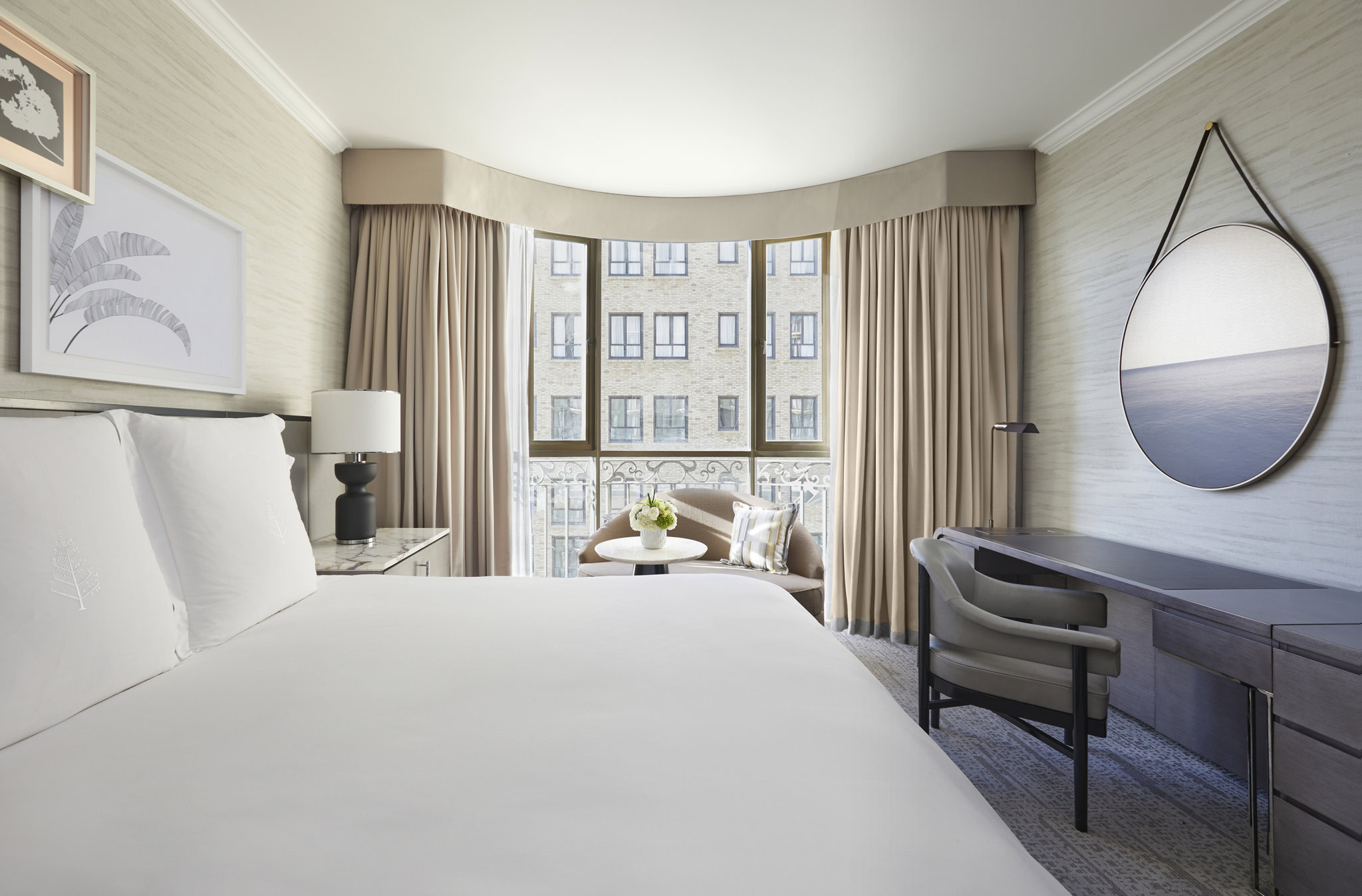 Signature Room – King