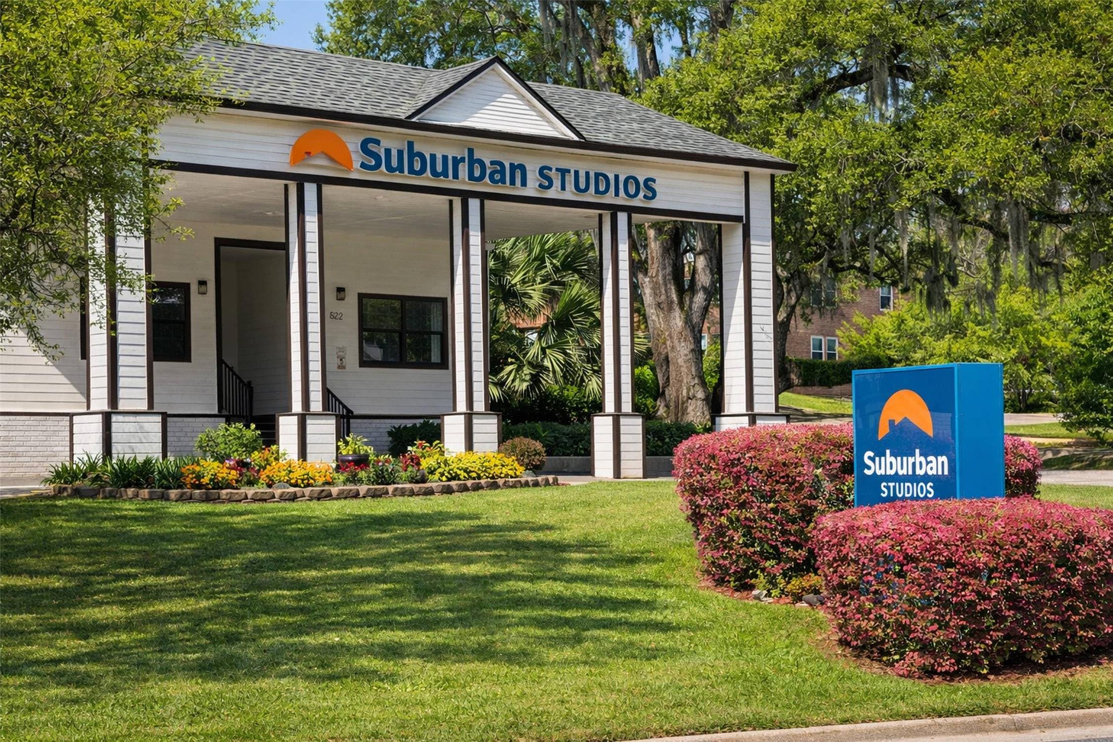 Suburban Studios Tallahassee Near University photo 1