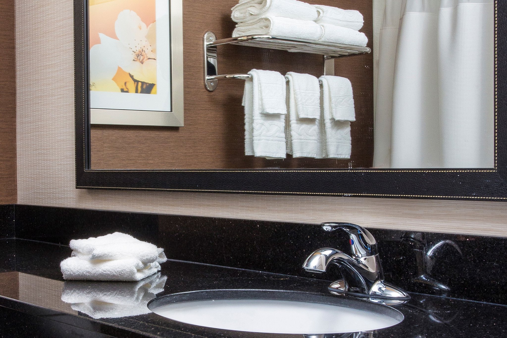  (Guest room amenity)