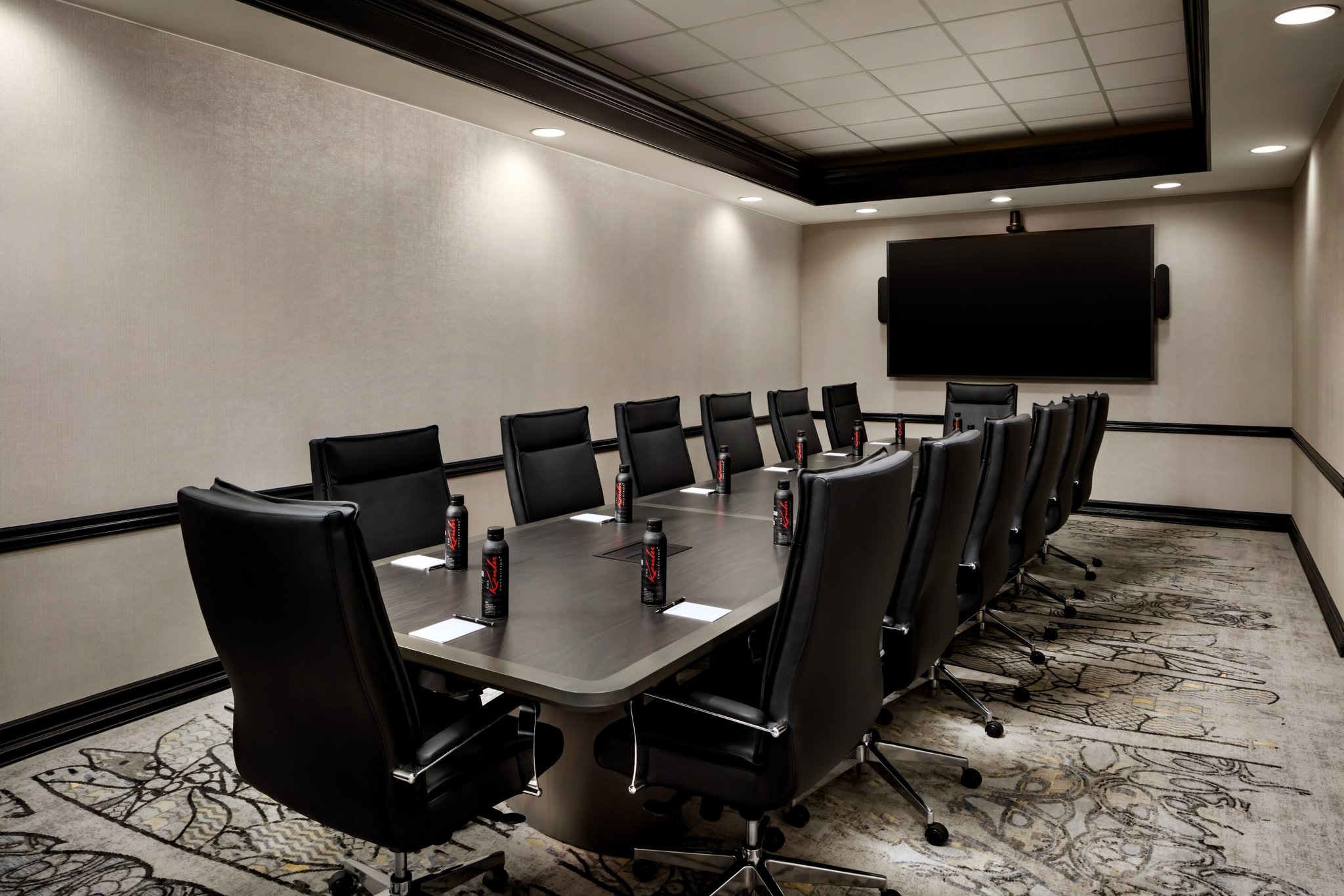  (Meeting room)