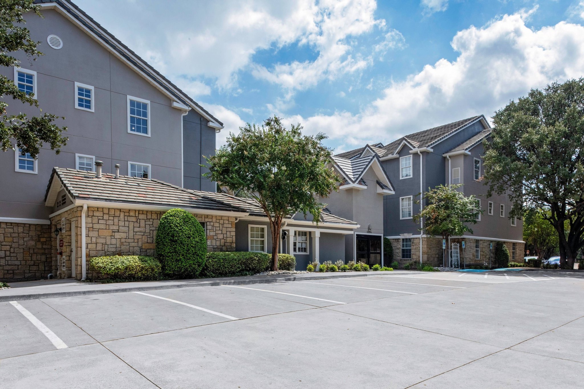 Towneplace Suites By Marriott Dallas Plano Legacy photo 1