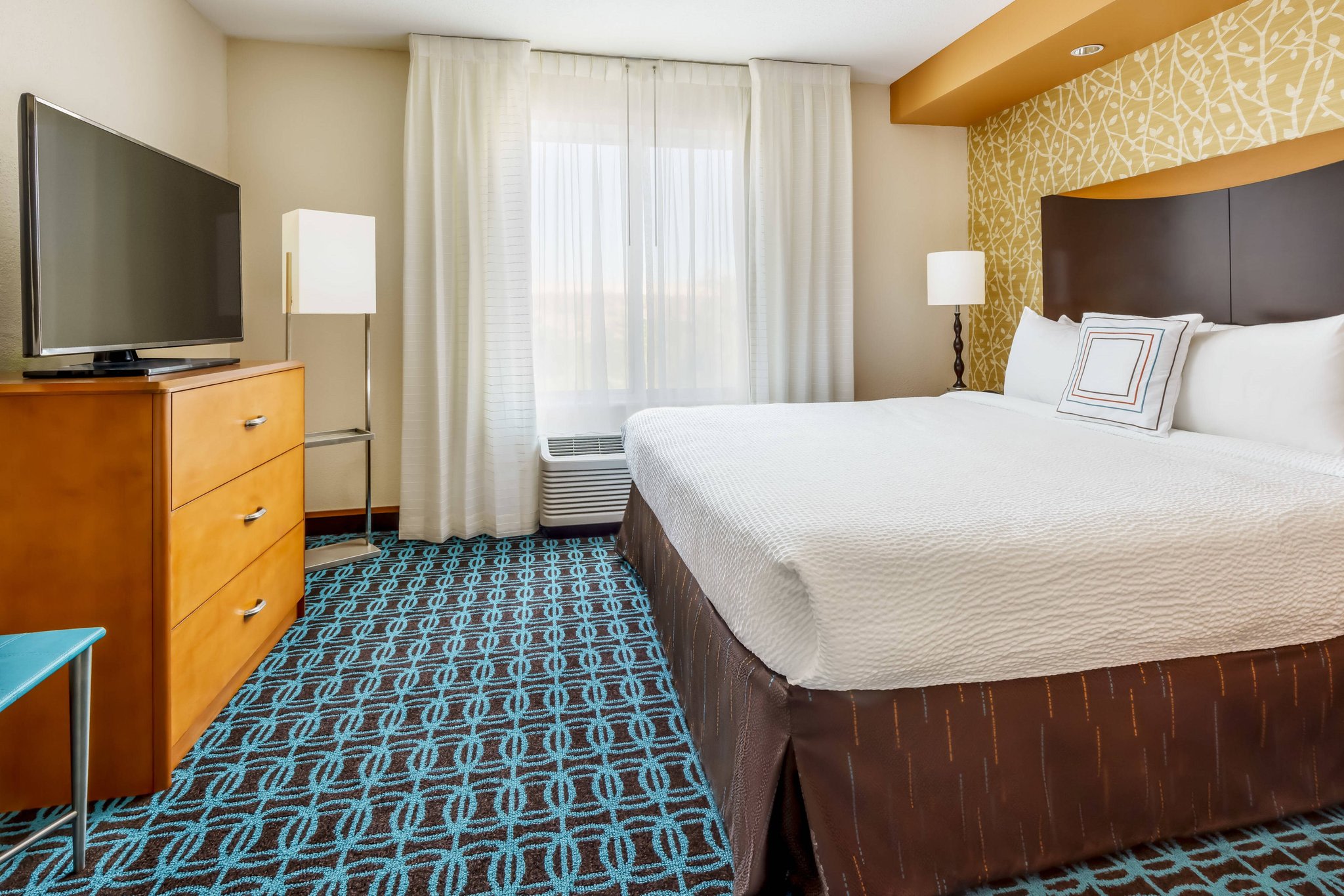  (Guest room)
