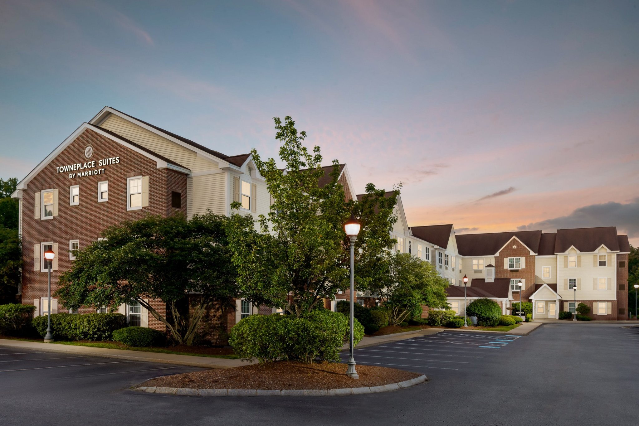 Towneplace Suites By Marriott Manchester-boston Regional Airport photo 1