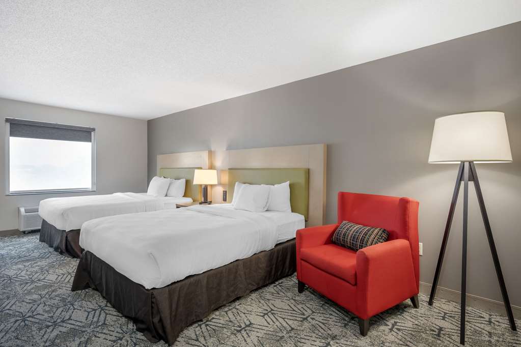  (Guest room)