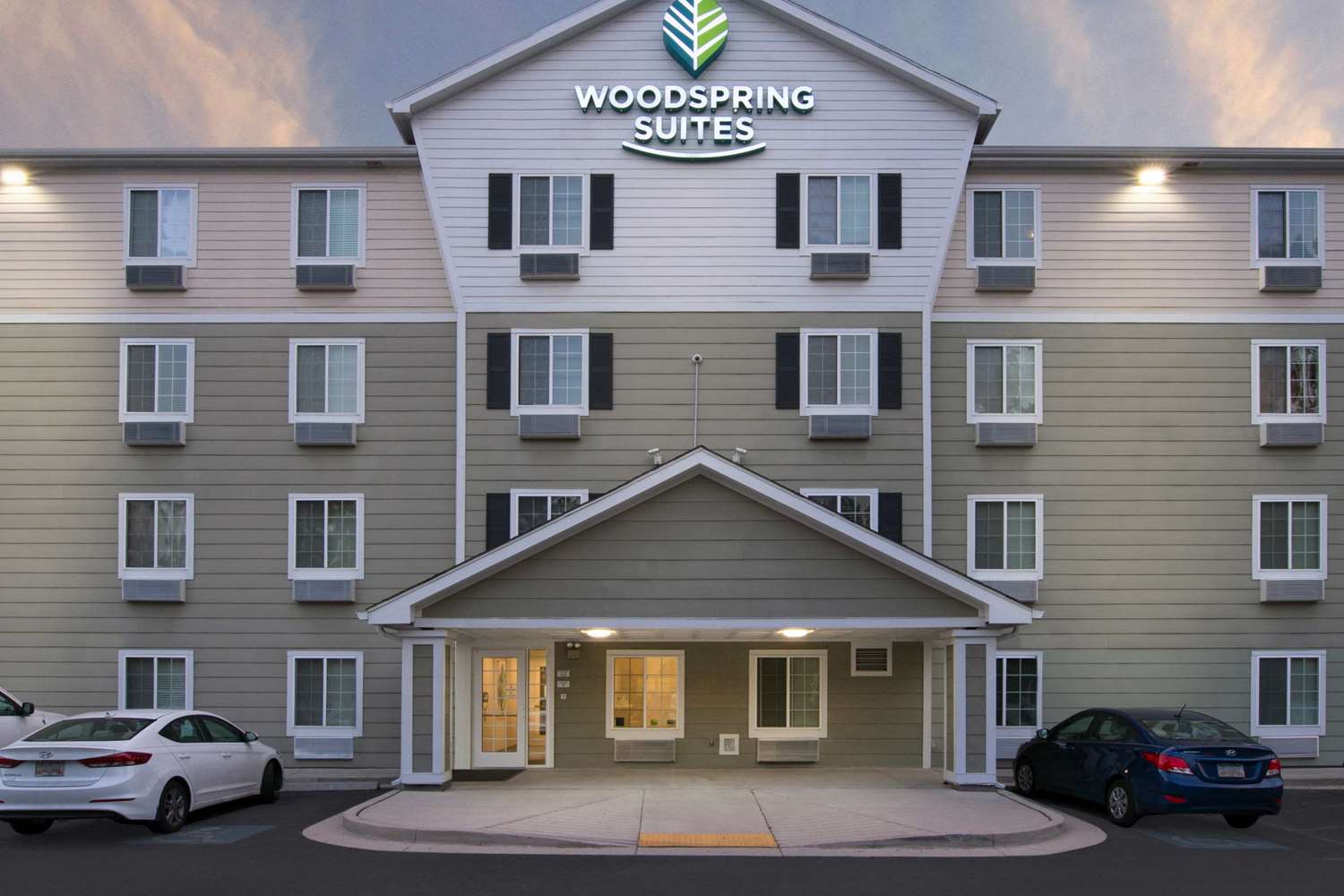 Woodspring Suites Savannah Garden City photo 1