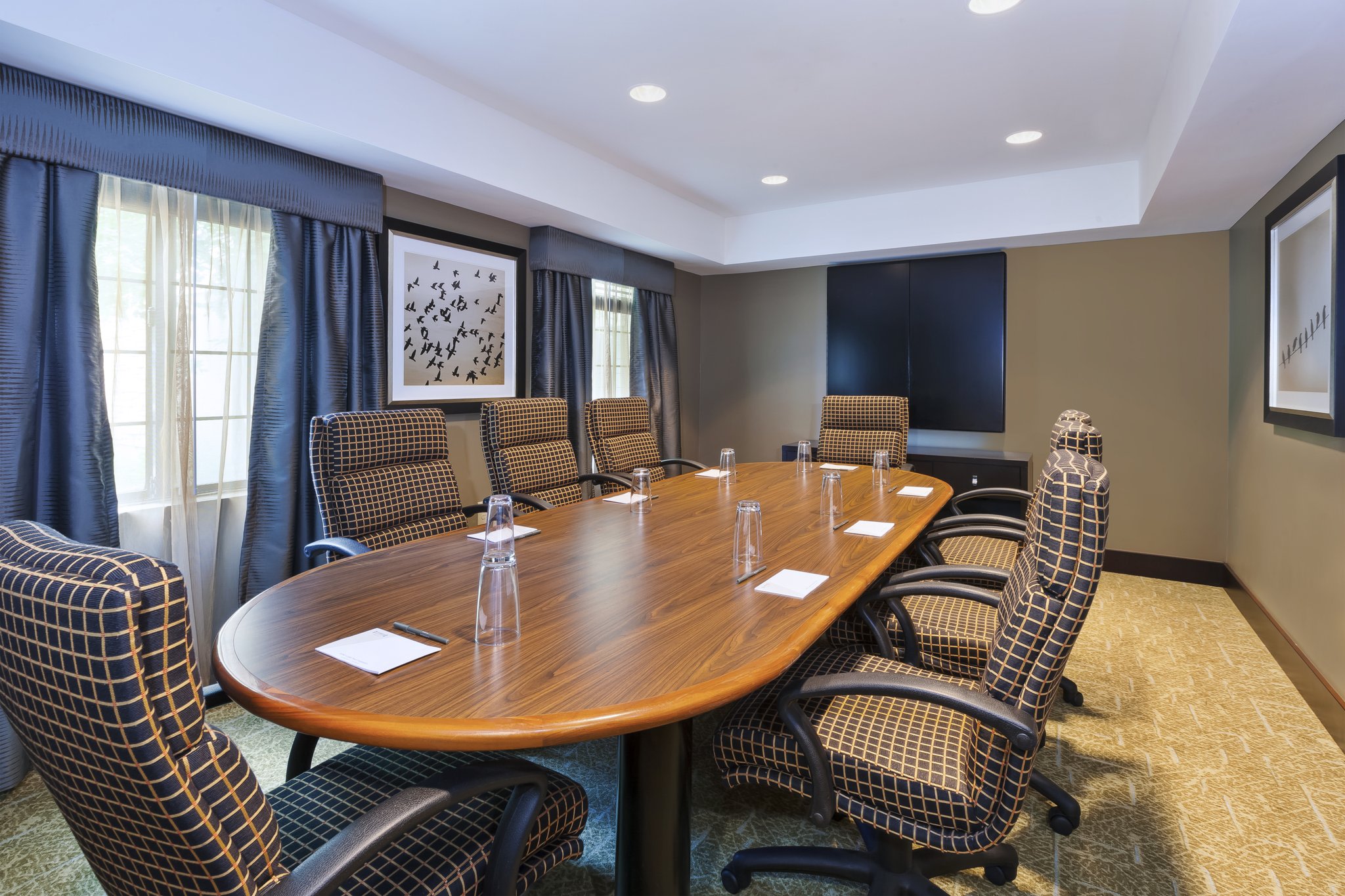  (Meeting room)