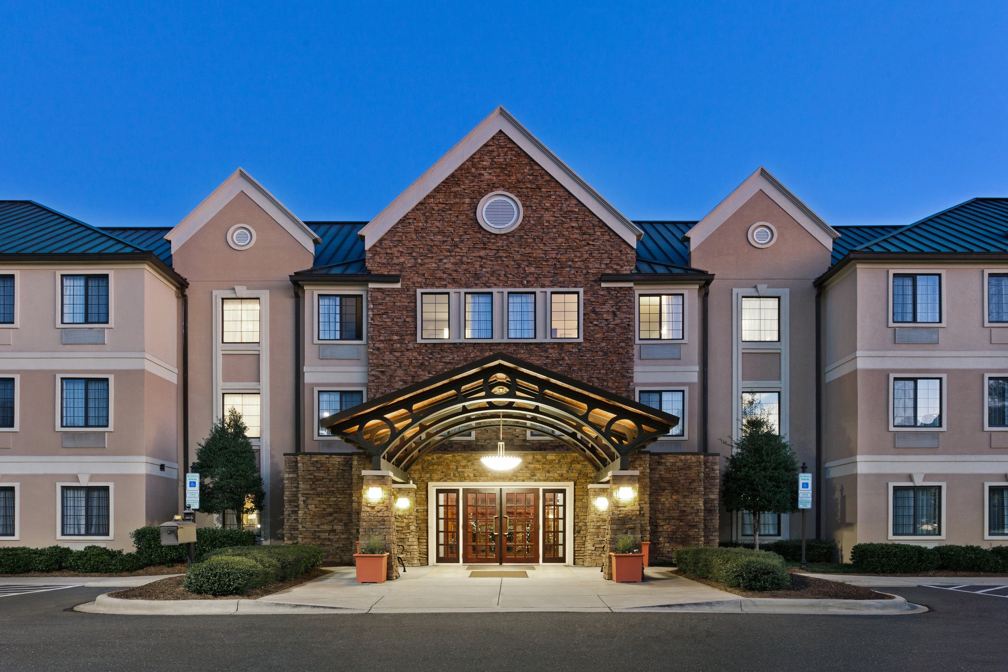 Staybridge Suites Ballantyne photo 1