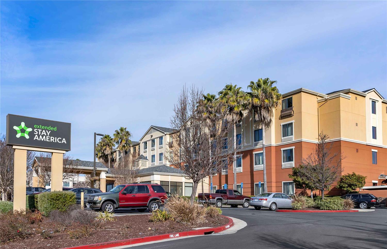 Extended Stay America Suites - San Rafael - Francisco Blvd. East photo 1