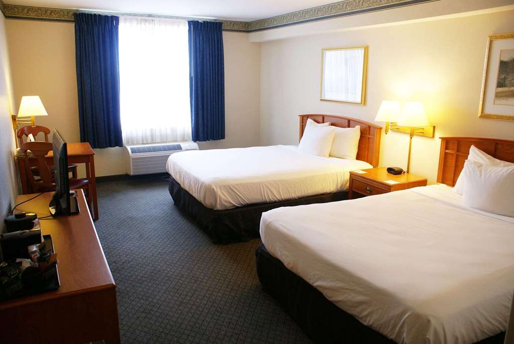  (Guest room)