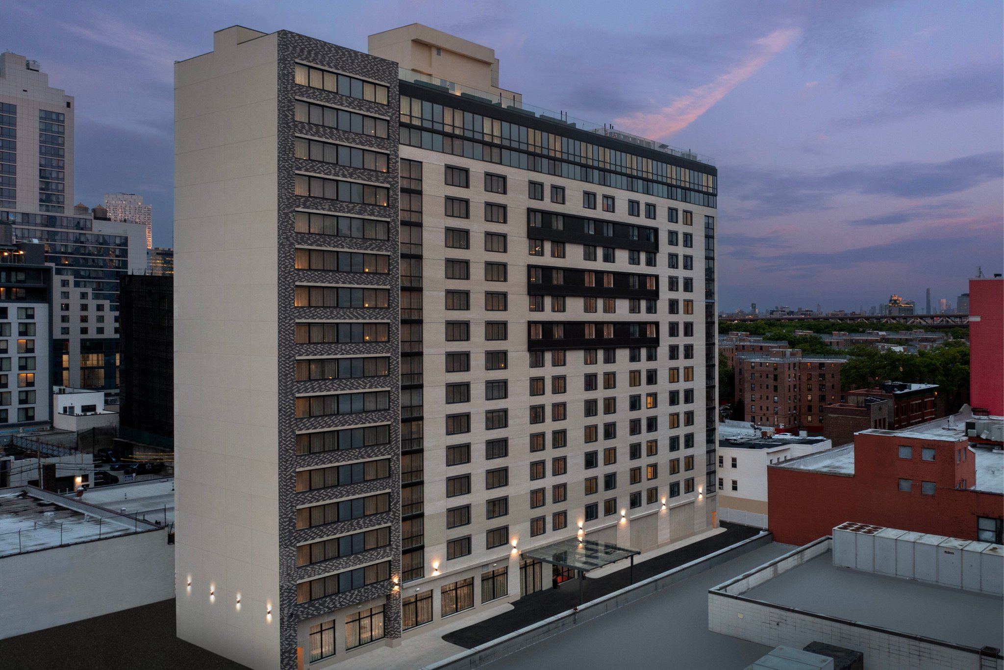 Residence Inn By Marriott New York Queens photo 1