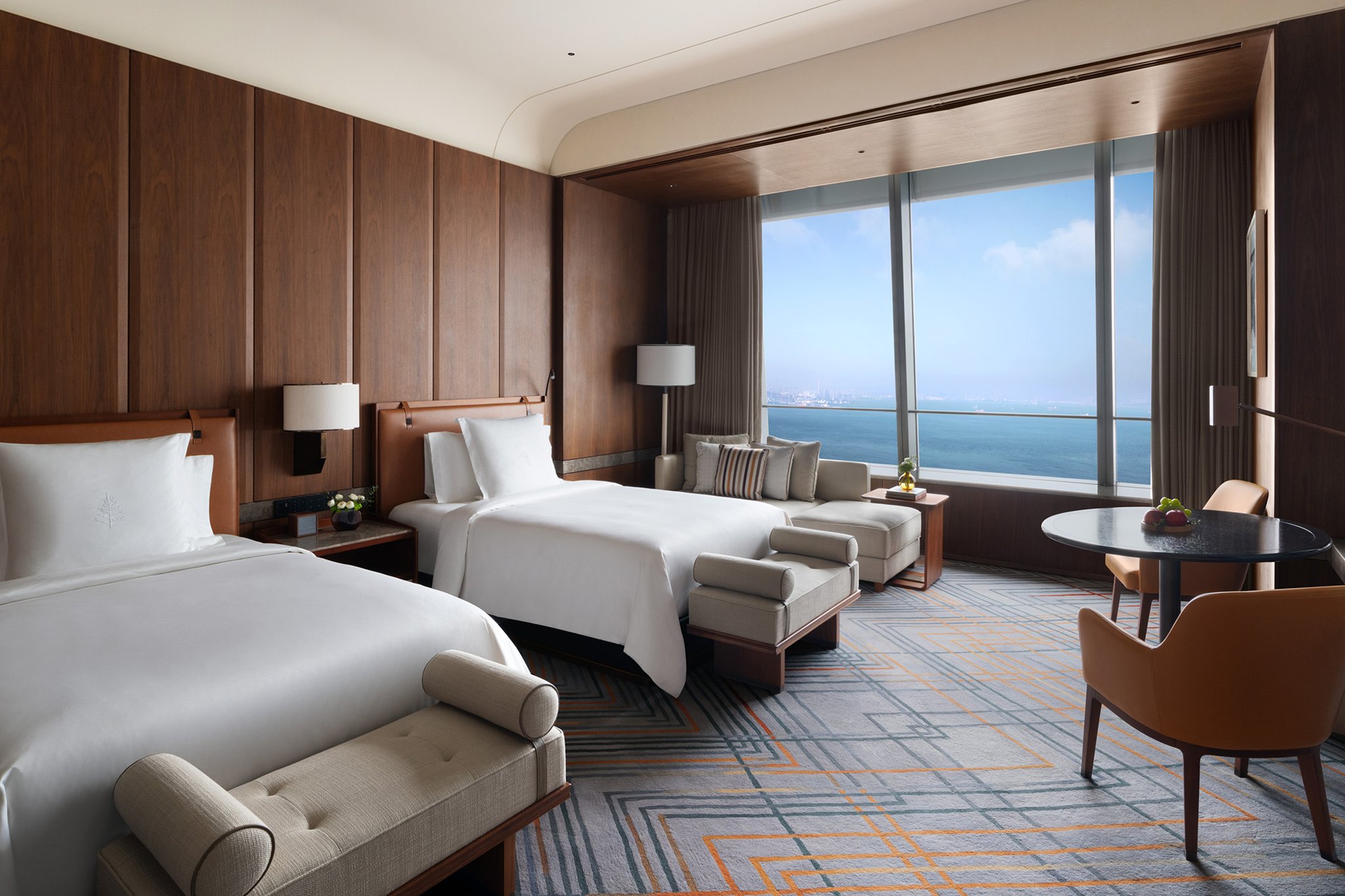 Deluxe Ocean-View Room – Two Twins
