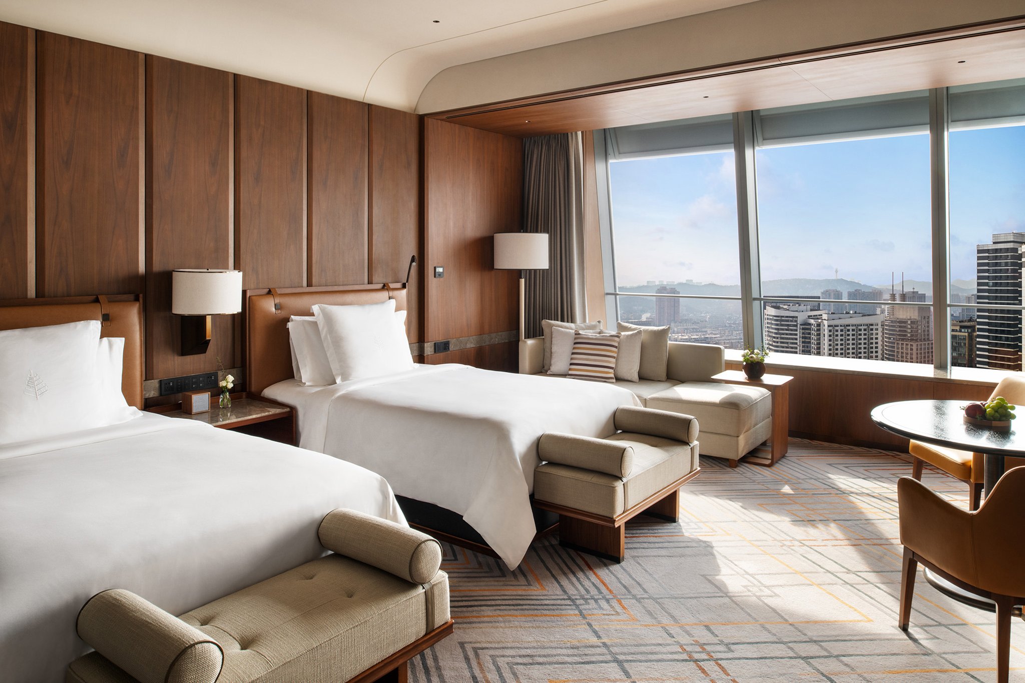 Superior City-View Room – Two Twins