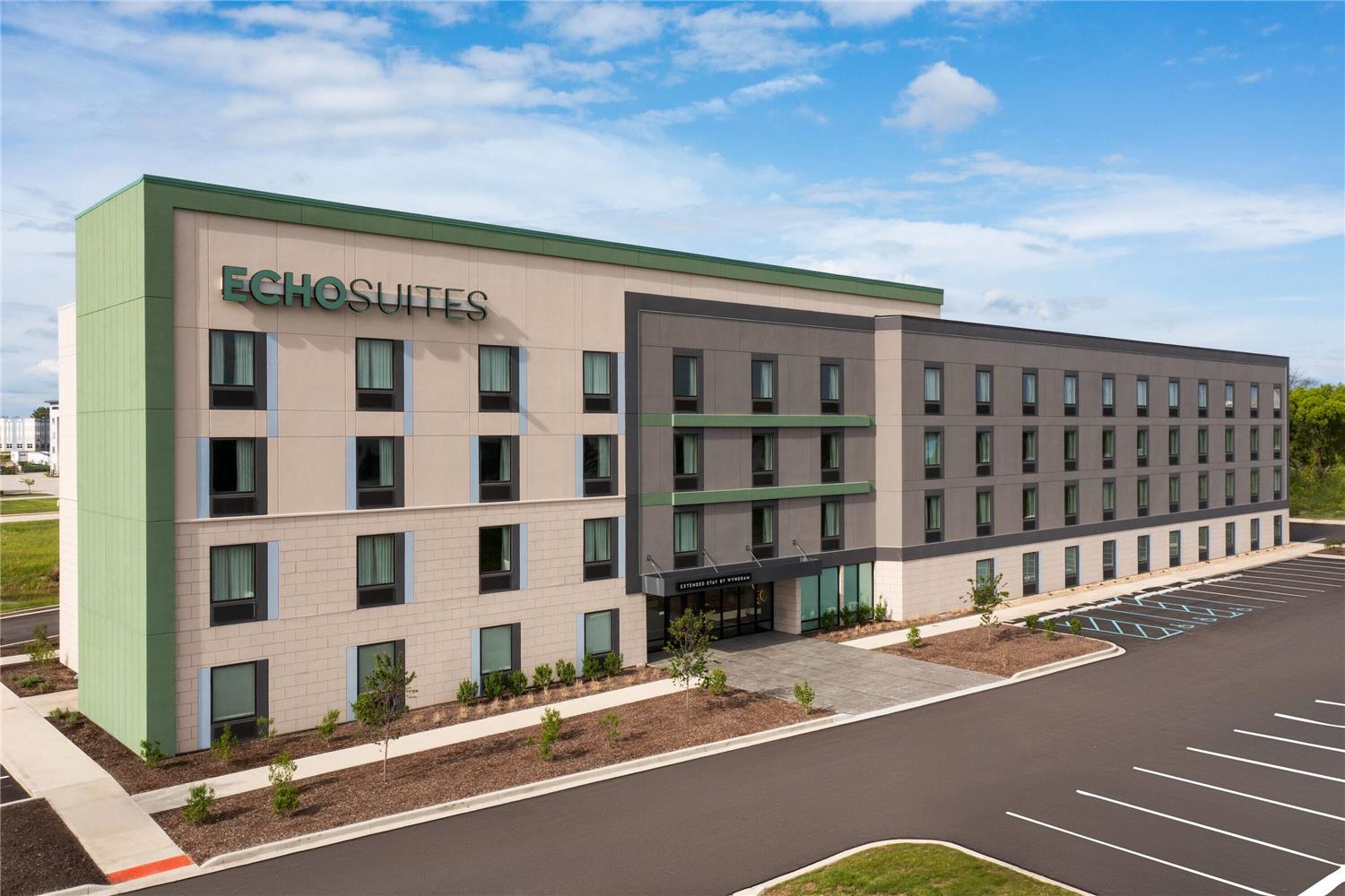 Echo Suites Indianapolis photo 1