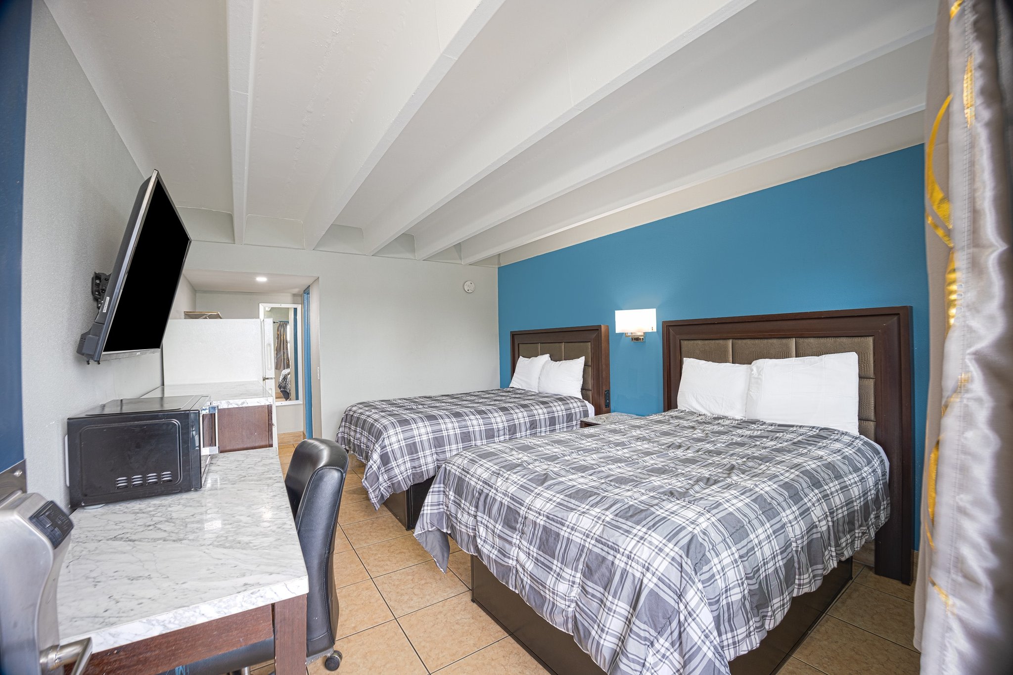 Hotel Image 1