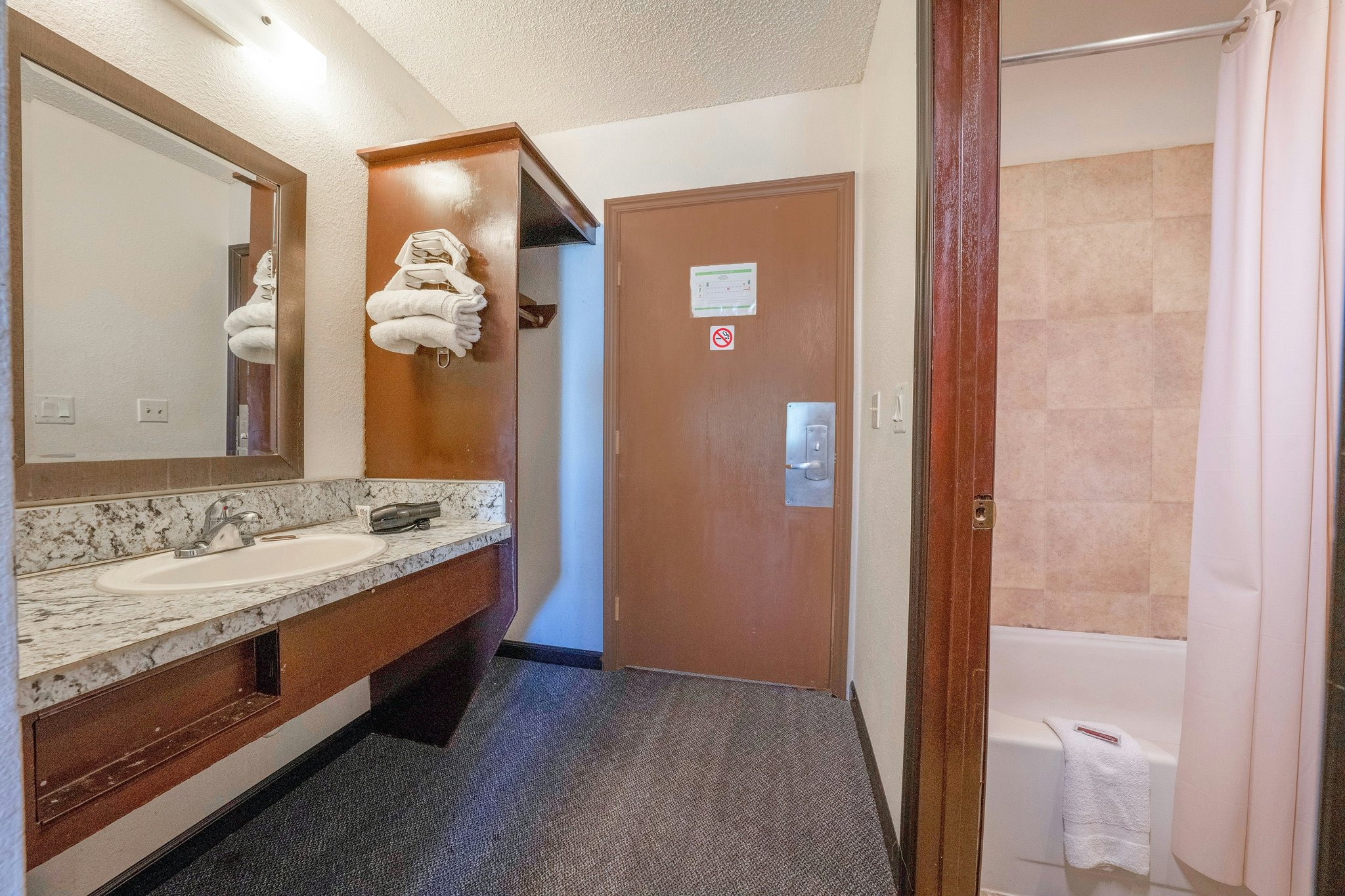 Hotel Image 8