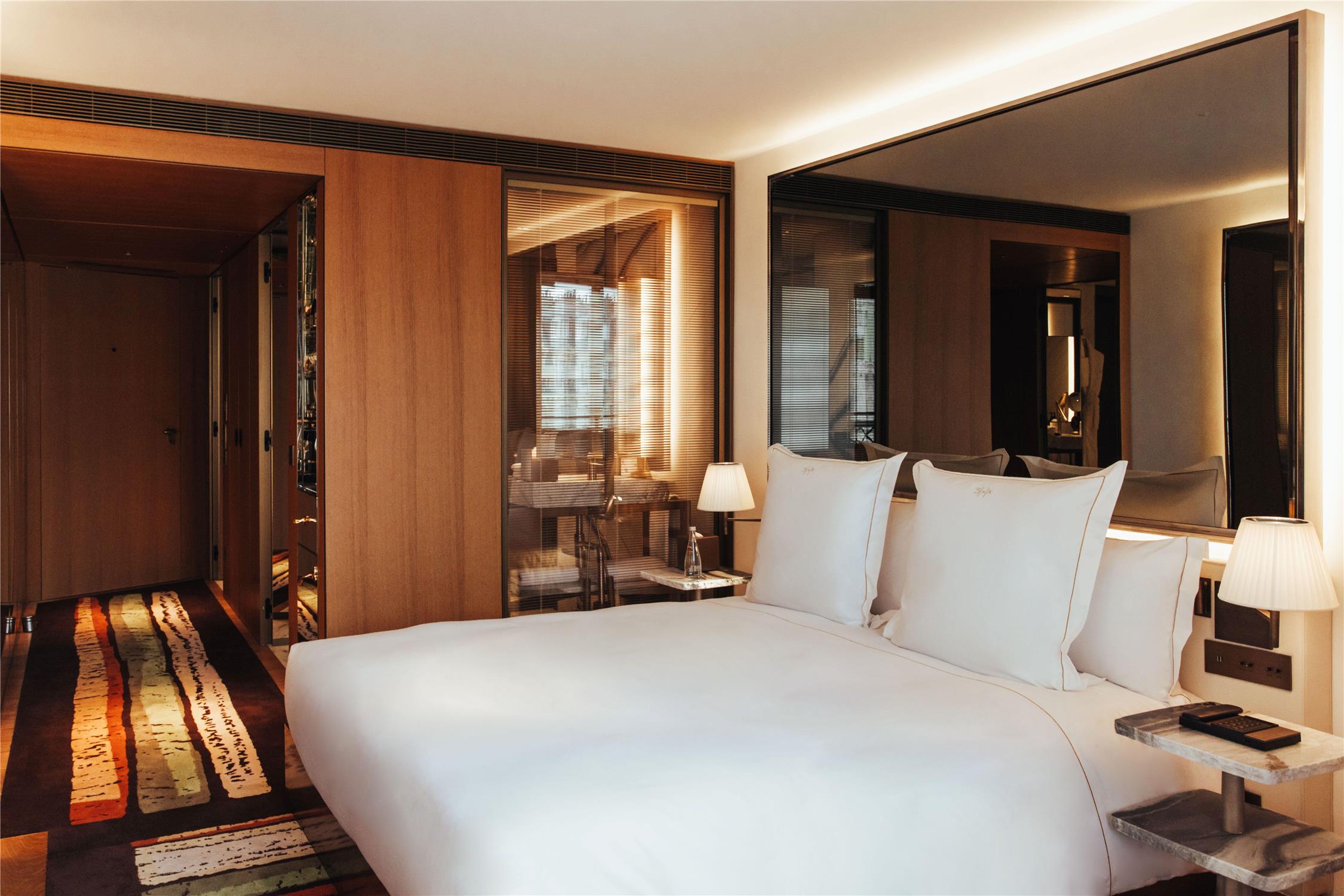 King Sax Premium Room