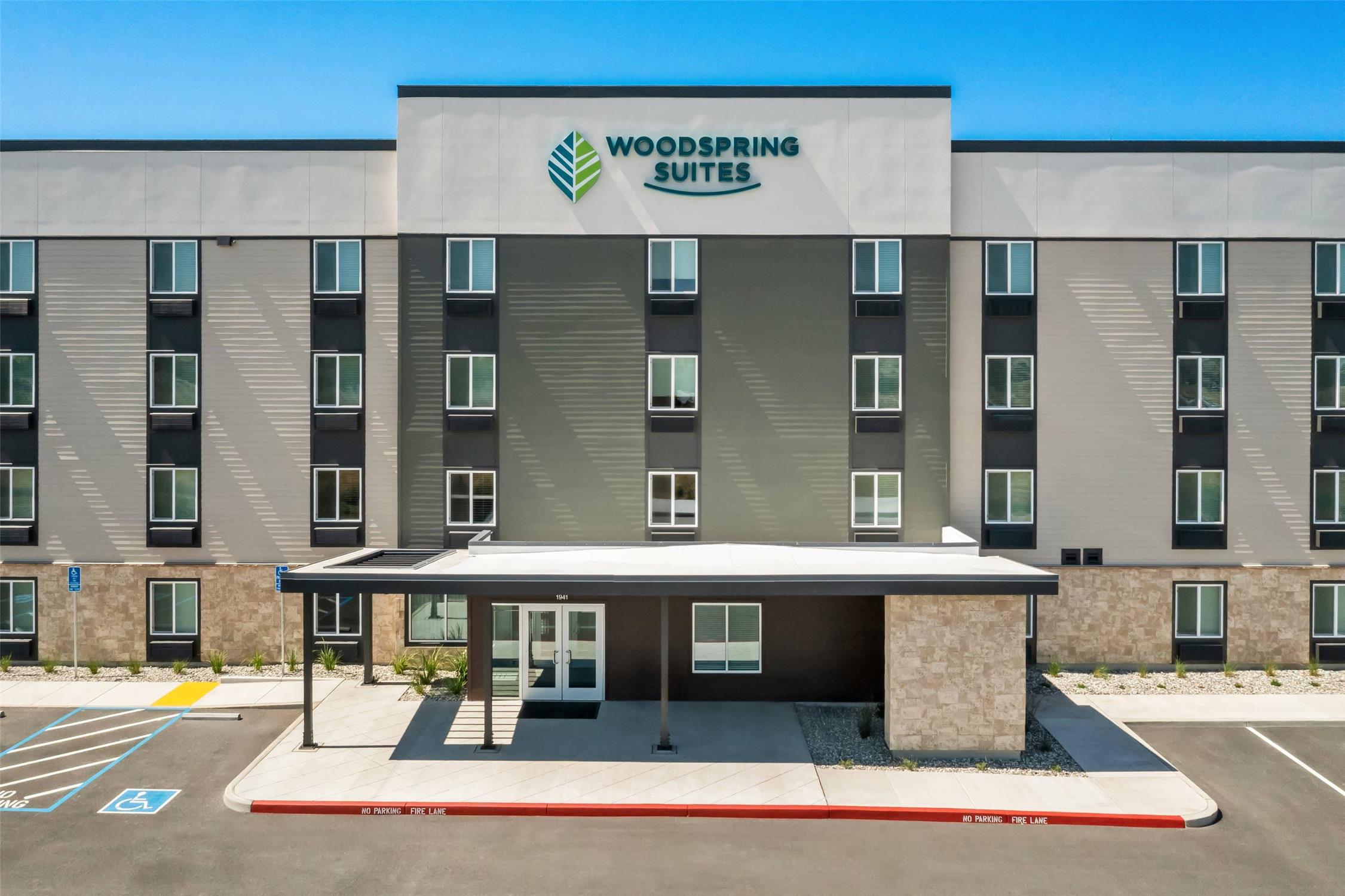 Woodspring Suites Manteca - Stockton South photo 1