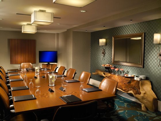  (Meeting room)