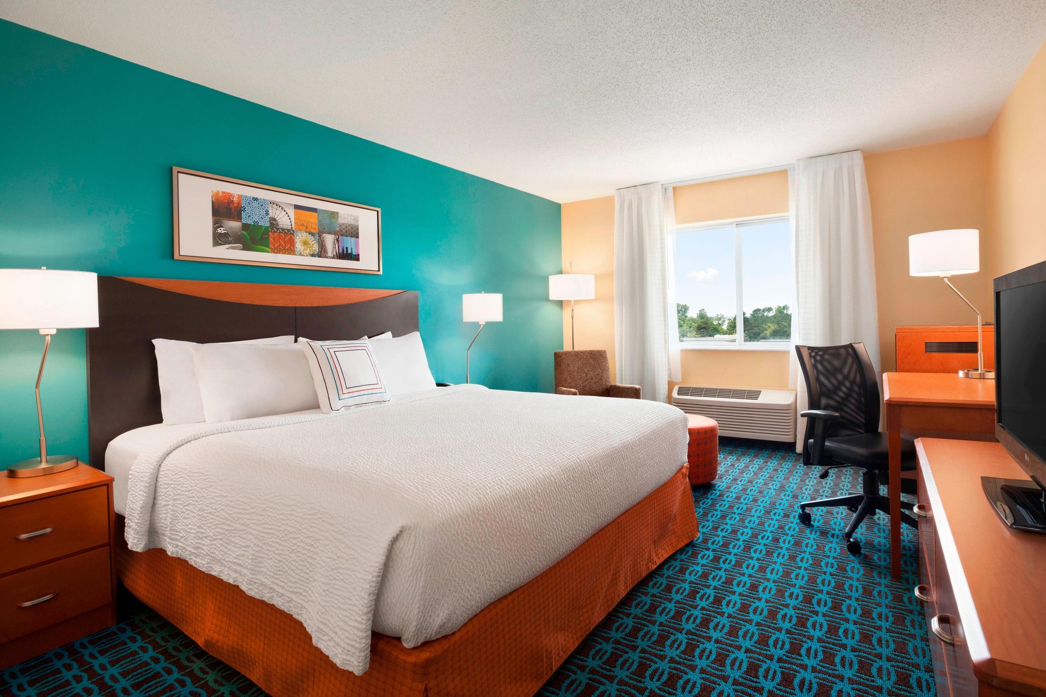  (Guest room)