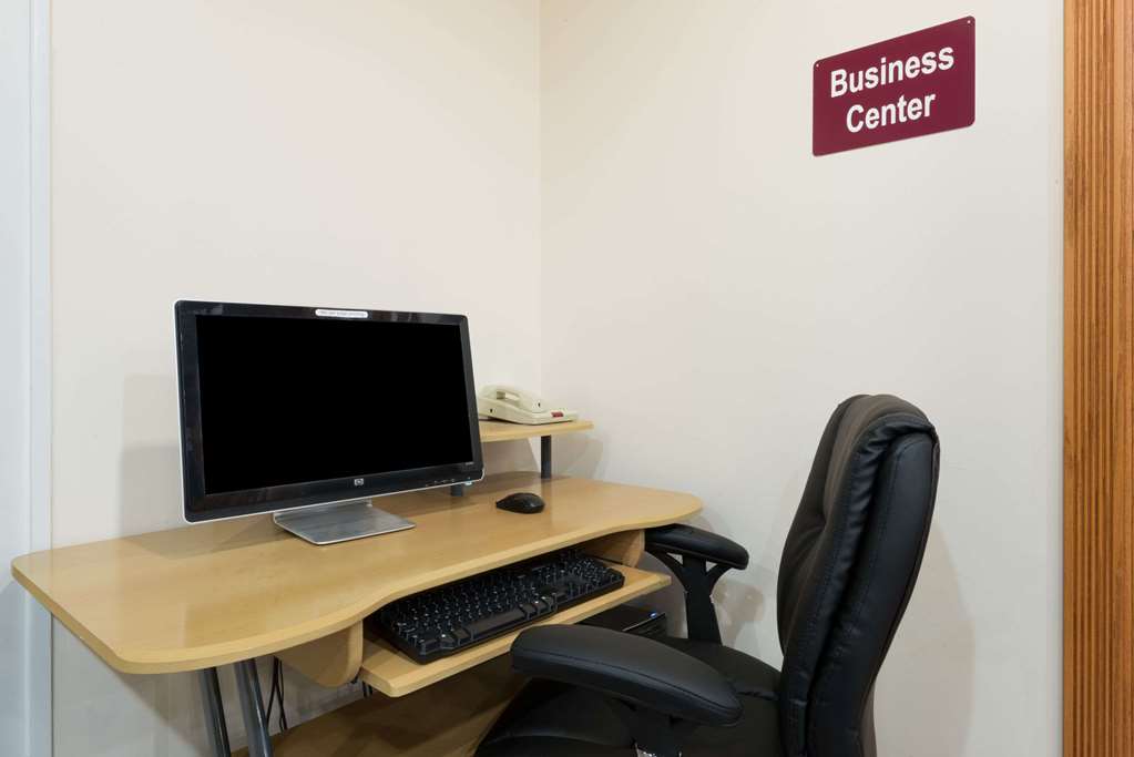  (Business center)