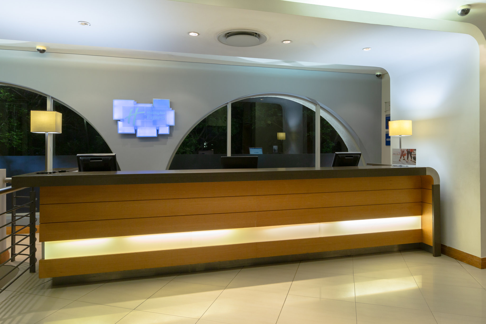 Express By Holiday Inn City Centre Capetown - Image 2