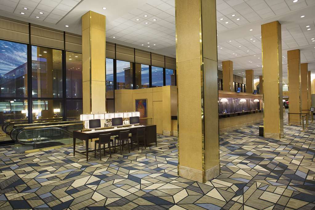  (Lobby view)