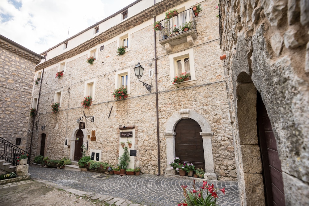 Nena' al Borgo Castello