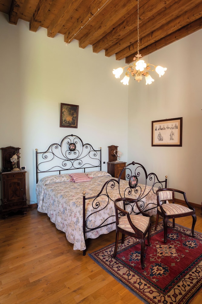 Villa Bongiovanni