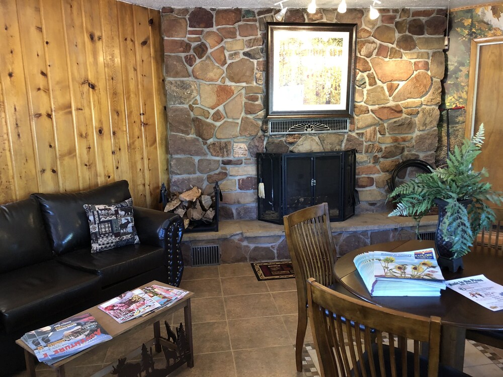 Timberlodge Inn