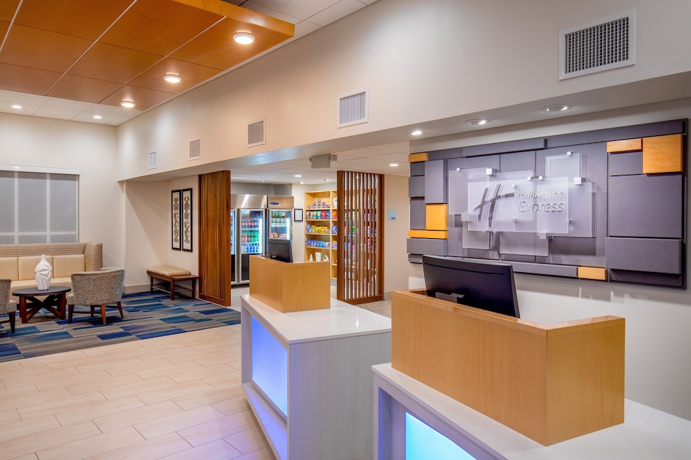 Holiday Inn Newport News - Hampton, an IHG Hotel