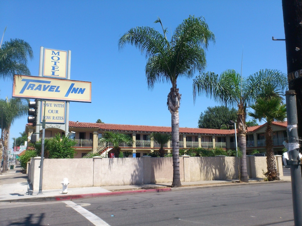 Santa Ana Travel Inn