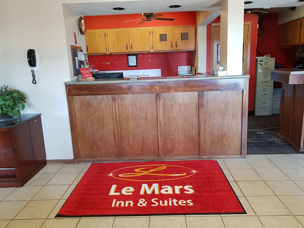 Le Mars Inn & Suites