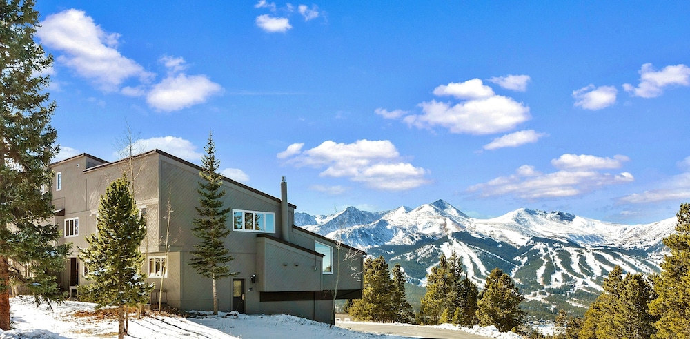 Gold Point Resort Breckenridge by Vacatia