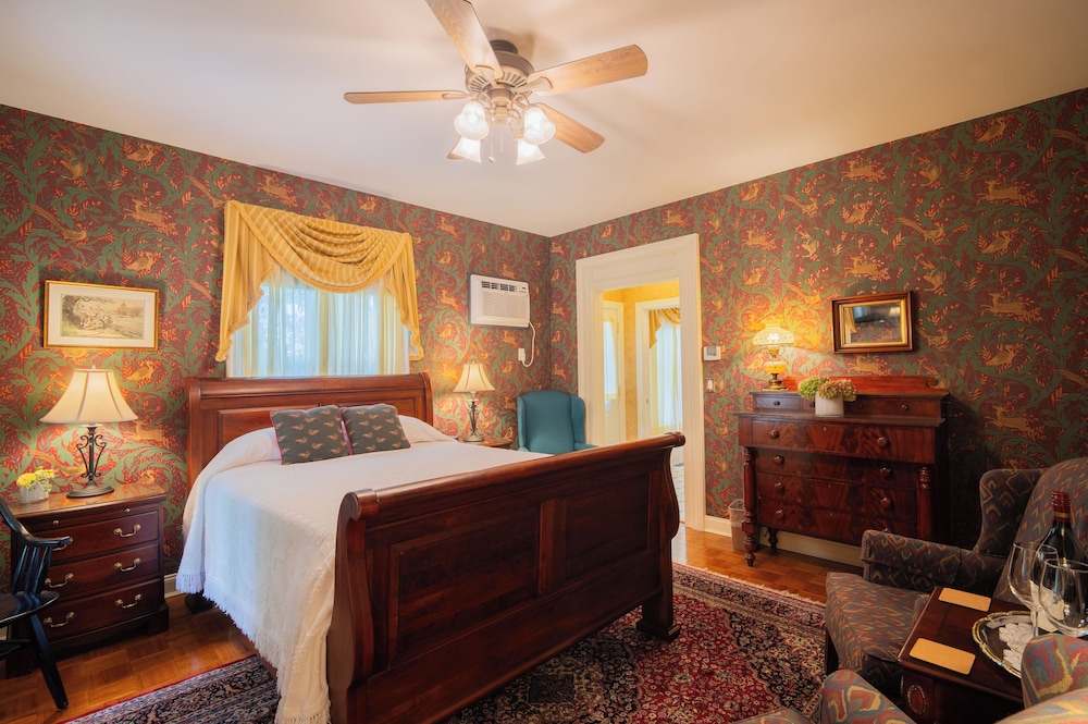 Winstead Inn