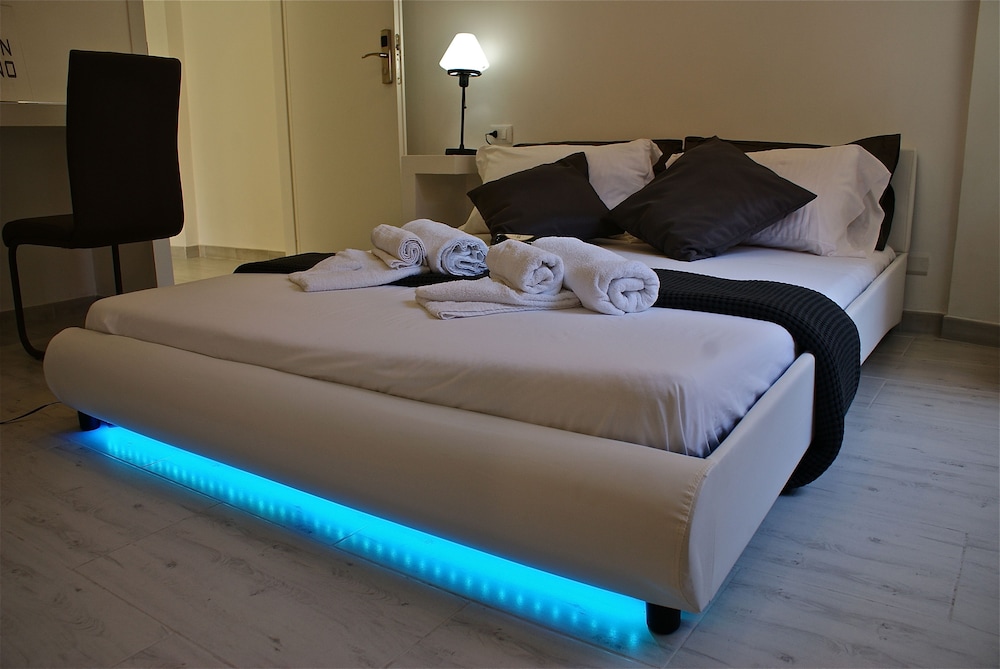Empire Suites