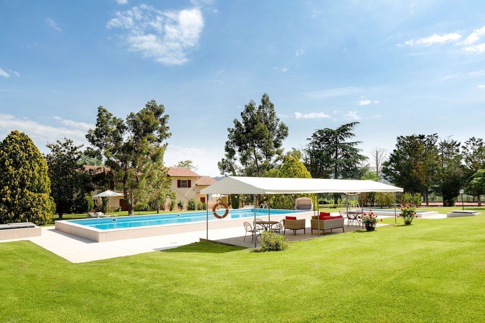 Tenuta Lamborghini Golf & Resort