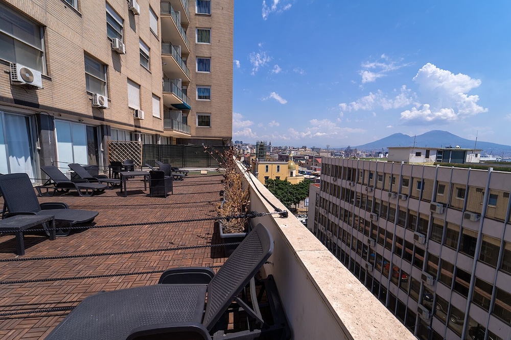 P.C. Boutique H. Napoli Centro by ClaPa Group Dislocated Hospitality