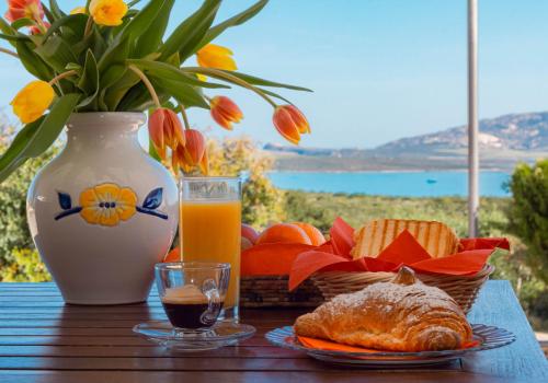 Roccabianca Rooms & Studios