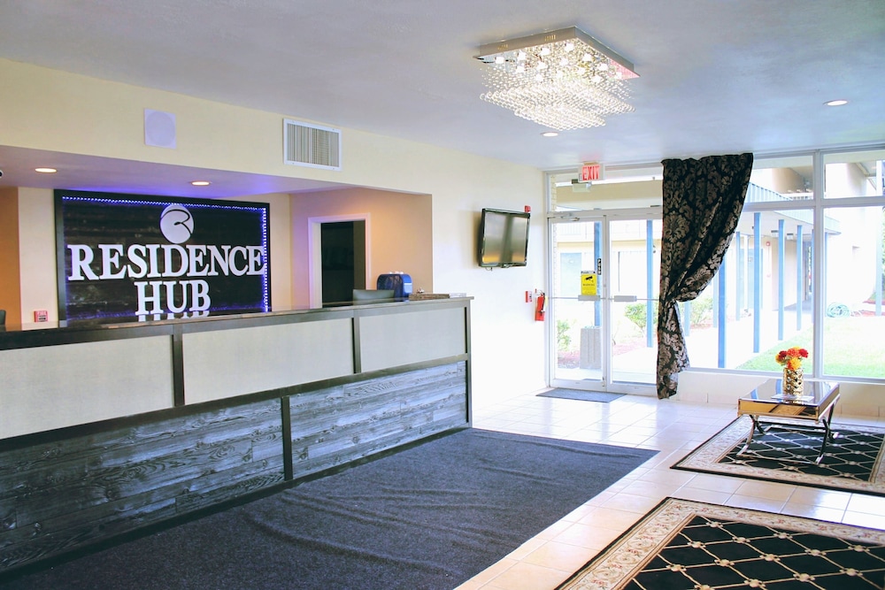 Residence Hub Inn & Suites