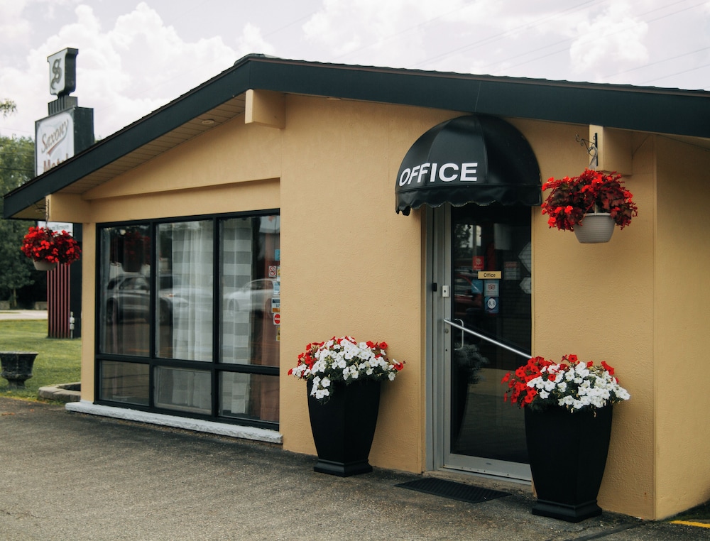 Saxony Motel