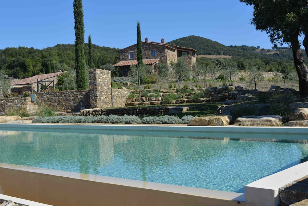 Le Moraiole Country House